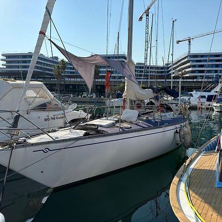 ホテル Unique Wooden Sail Yacht + 2 Bikes Included! サン・アドリア・デ・ベソス エクステリア 写真